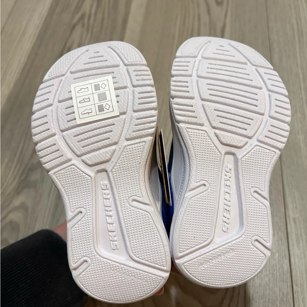 Sketchers Baby Walkers Size 6